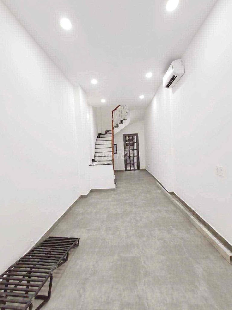 Hẻm ba gác 2 sẹc "Hoa hồng nửa tháng" • DT: 3 x 12m. 1 Trệt 2 Lầu + Sâ