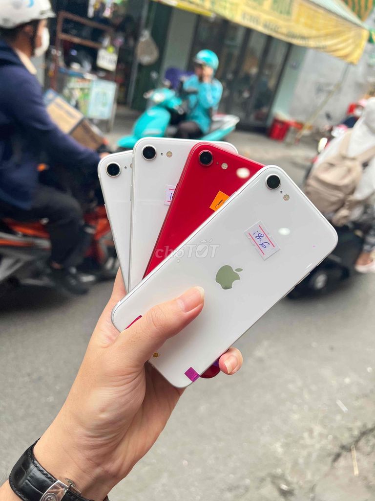 Apple iPhone SE 2020 64GB Đỏ Like New. Mua bán Điện thoại tại Quận Gò Vấp Tp Hồ Chí Minh được đăng bởi Doo Huy An hình 1