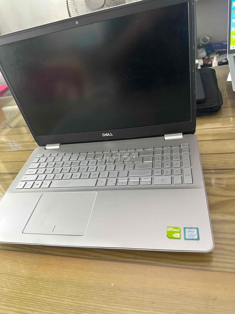 dell N5584 - i5 8265U. Mua bán Laptop tại Thành phố Bến Tre Bến Tre được đăng bởi lê minh  mobile hình 1