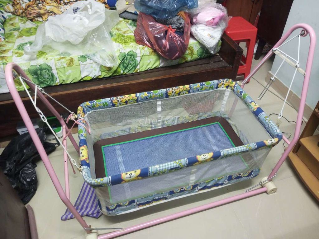 Võng em bé Kim loại Vải. Mua bán Mẹ và bé tại Quận 7 Tp Hồ Chí Minh được đăng bởi hoang phuc hình 1