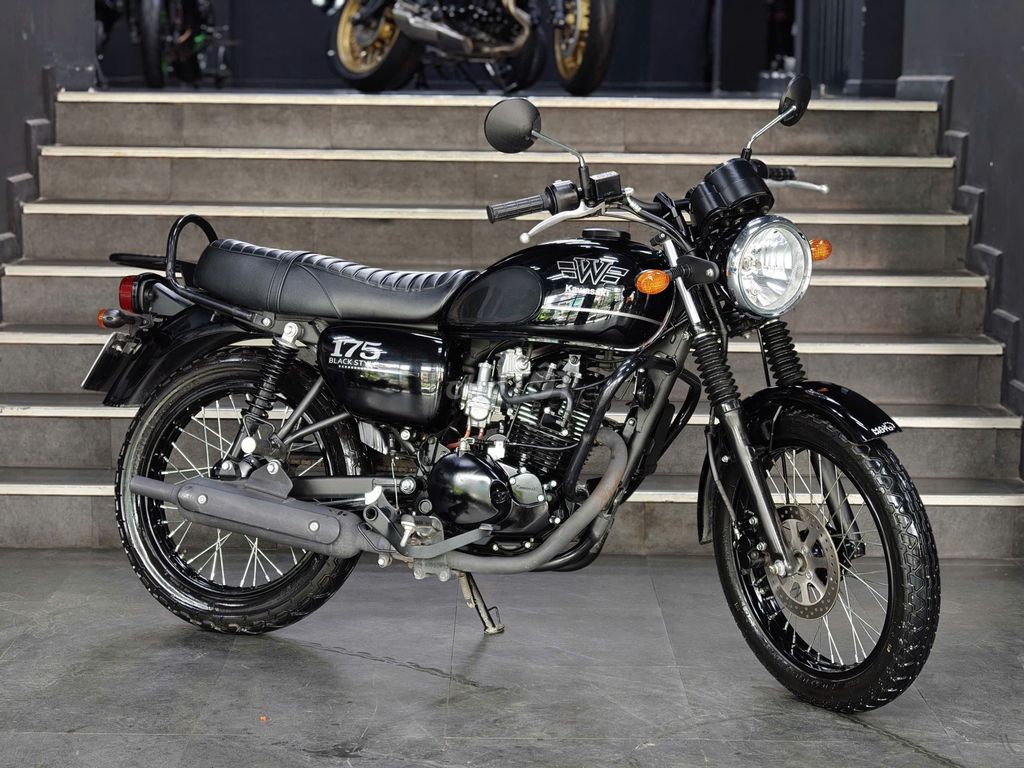 W175 BLACK STYLE 2023 CHẠY LƯỚT 3000KM BIỂN HN. Mua bán Xe máy tại Quận Tây Hồ Hà Nội được đăng bởi Tu Phamanh hình 1