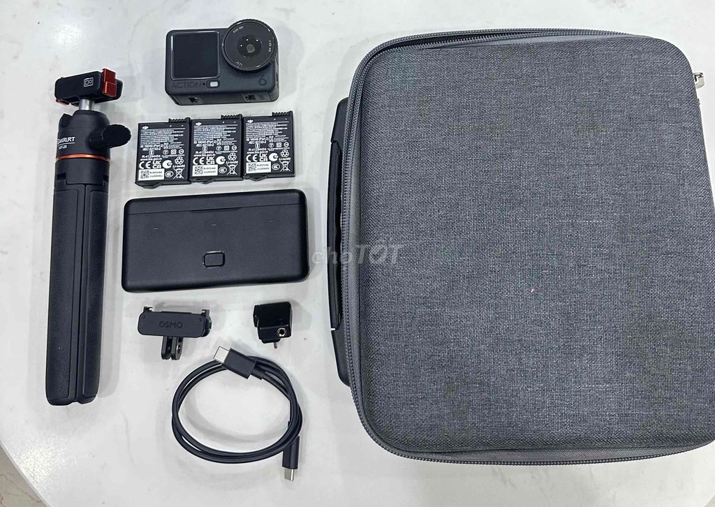 DJI Osmo Action 6 combo. Mua bán Máy ảnh, Máy quay tại Quận Gò Vấp Tp Hồ Chí Minh được đăng bởi Than hình 1
