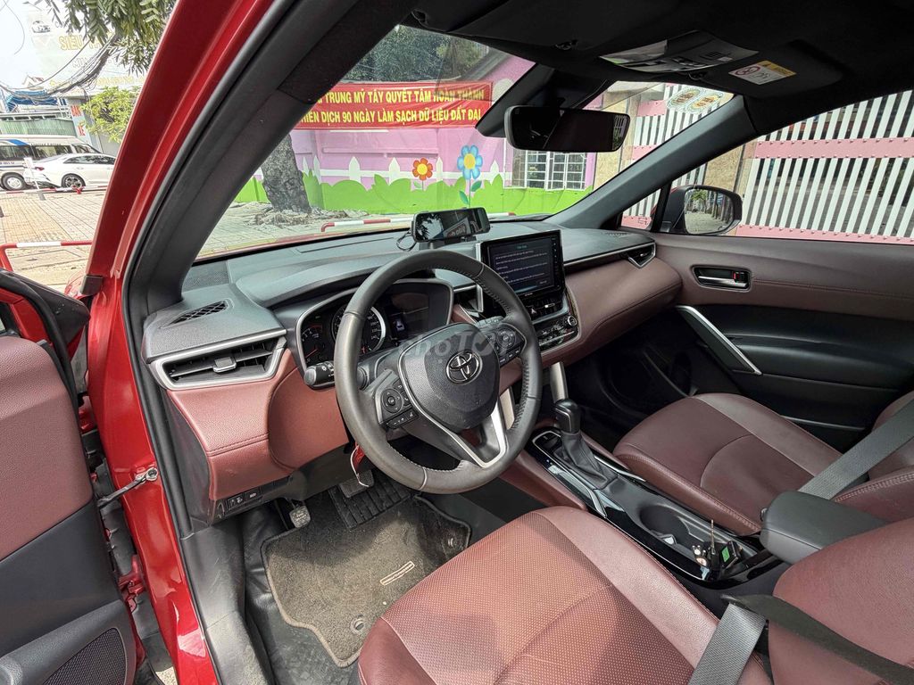 Toyota Corolla Cross 2022 1.8V - 36000 km. Mua bán Ô tô tại Quận 12 Tp Hồ Chí Minh được đăng bởi Tân hình 5