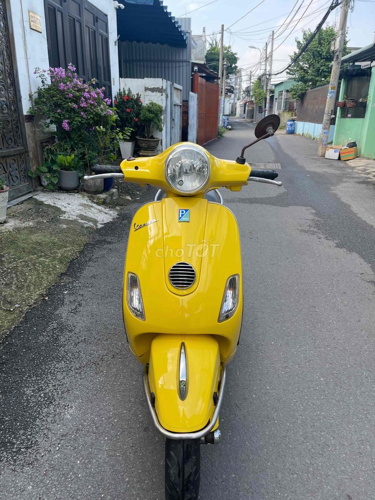 Bán vespa cực đẹp, máy êm. xe chính chủ