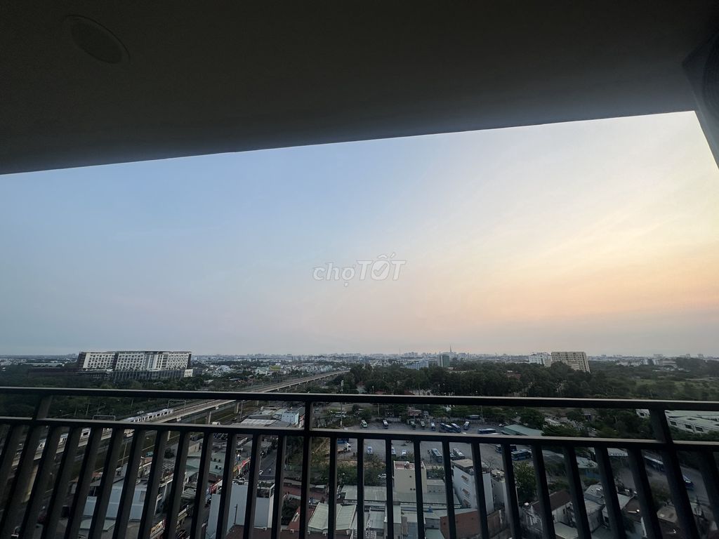 Chính chủ cho thuê căn 2PN, 1WC, 60m2 full nội thất, View Landmark 81. Cho thuê căn hộ/chung cư tại Thành phố Dĩ An Bình Dương được đăng bởi Lê Văn Sang hình 4