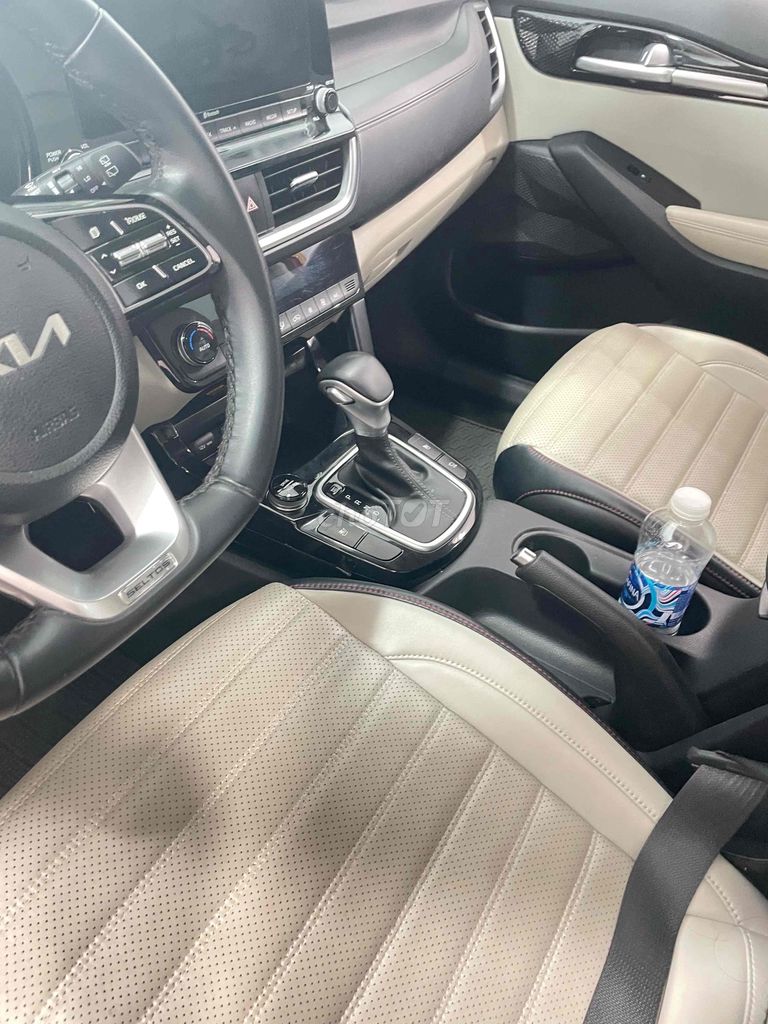 Kia Seltos 2022 Premium 1.4 AT - 36000 km. Mua bán Ô tô tại Huyện Hóc Môn Tp Hồ Chí Minh được đăng bởi sang hình 3