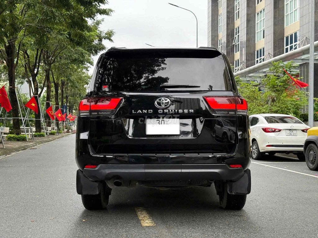 Toyota Land Cruiser 2021 3.5 Turbo siêu đẹp. Mua bán Ô tô tại Quận Cầu Giấy Hà Nội được đăng bởi Cao Quý hình 7