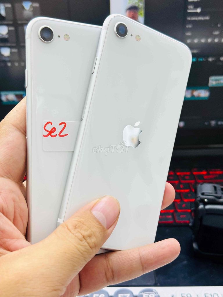 SE2020 trắng zin đẹp 64gb full chức năng. Mua bán Điện thoại tại Thành phố Dĩ An Bình Dương được đăng bởi Phúc hình 1
