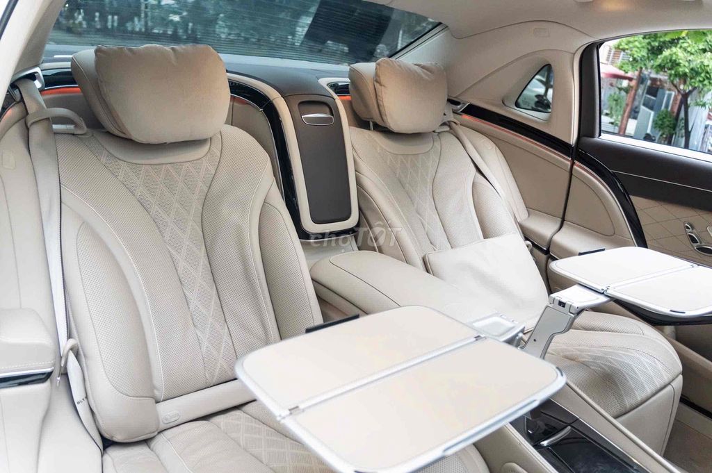 Mercedes Benz S Class 2017 Maybach S450 - 65000 km. Mua bán Ô tô tại Quận 7 Tp Hồ Chí Minh được đăng bởi Nguyễn Lê Trung hình 9