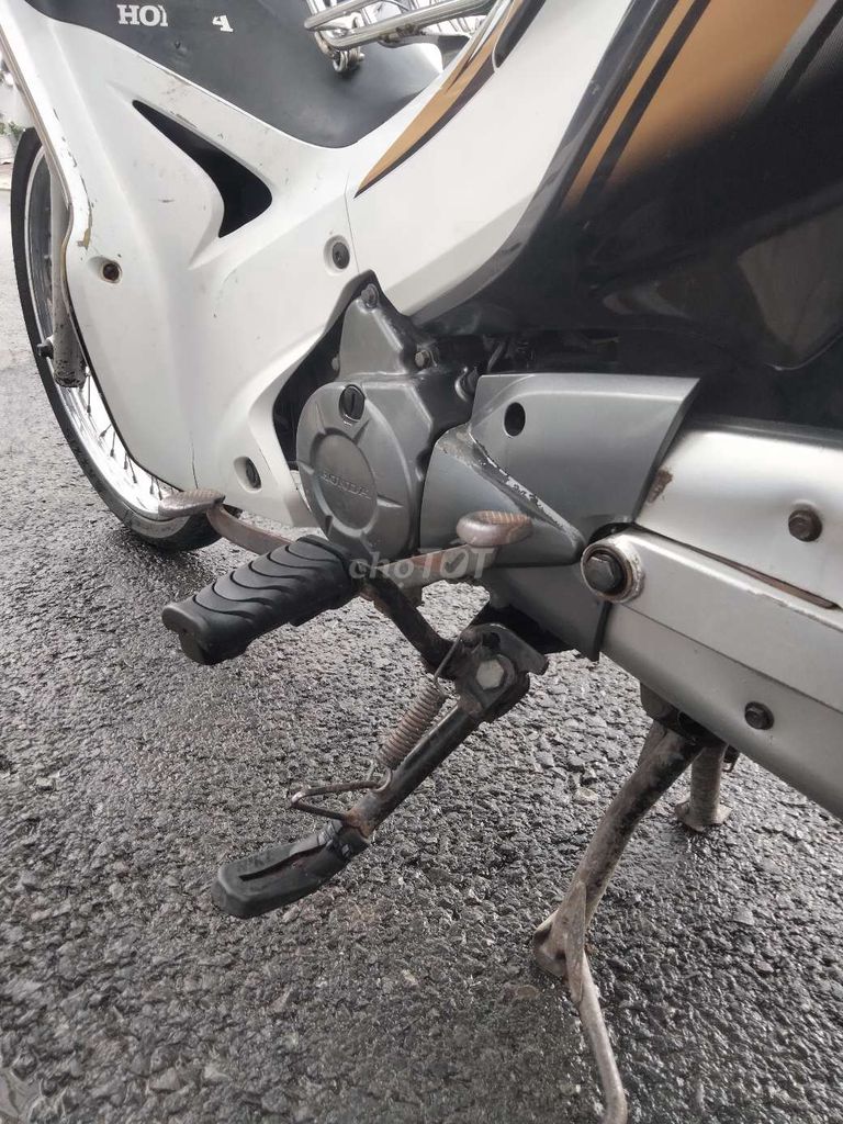 Honda Wave Trắng đen Đã sử dụng. Mua bán Xe máy tại Quận Bình Thuỷ Cần Thơ được đăng bởi Hao CVC hình 5