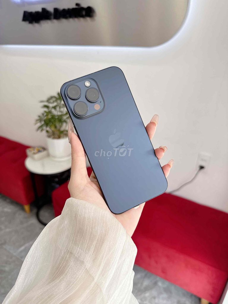 Apple iPhone 15 Pro Max 256GB. Mua bán Điện thoại tại Thành phố Đà Lạt Lâm Đồng được đăng bởi Ngọc Nhi  hình 1