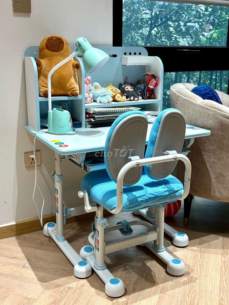 Bàn học sinh nhựa kim loại. Mua bán Bàn ghế tại Quận Long Biên Hà Nội được đăng bởi Long Nguyễn hình 1