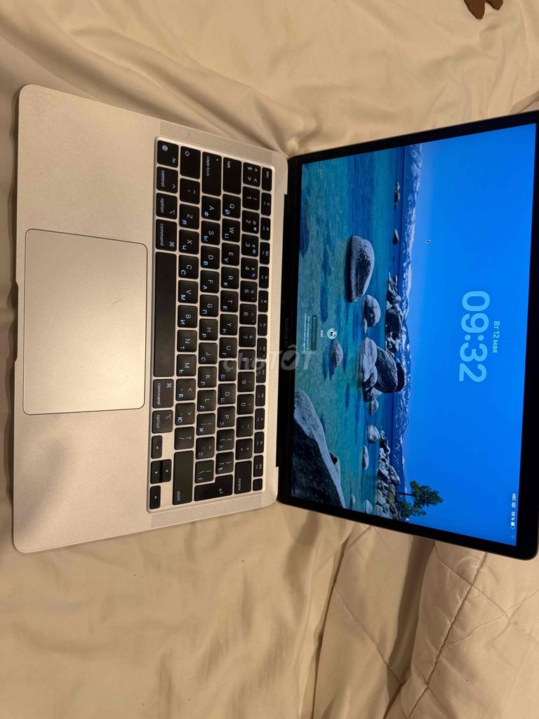Apple MacBook Air Bạc. Mua bán Laptop tại Thành phố Nha Trang Khánh Hòa được đăng bởi Avocado65432 hình 1