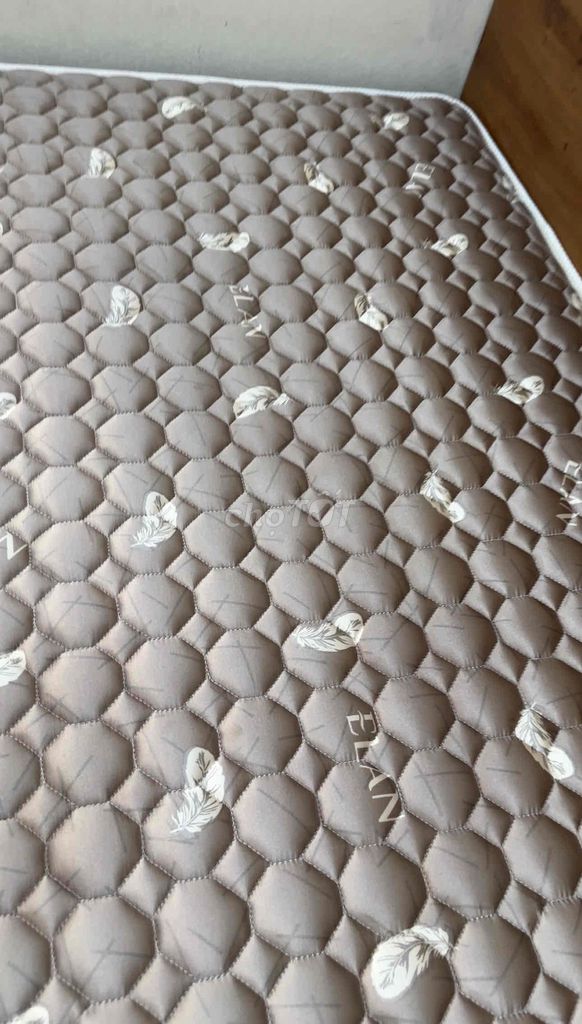 Đệm bông ép Elan Foam Nâu 1.8m x 2m. Mua bán Giường, chăn ga gối nệm tại Quận Hà Đông Hà Nội được đăng bởi Quang hình 1