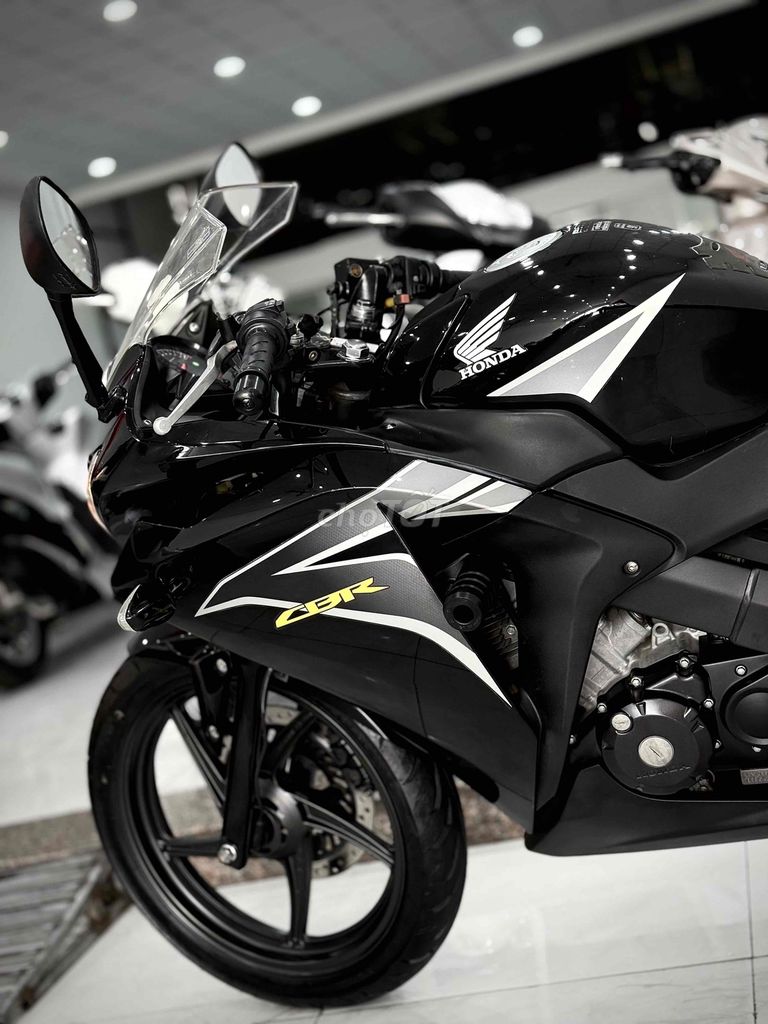 CBR150 2014 zin Êm Lướt ( Hỗ trợ Trả GÓP ) 🔥🔥. Mua bán Xe máy tại Thị xã Phú Mỹ Bà Rịa - Vũng Tàu được đăng bởi Cửa Hàng Xe Máy Phú Mỹ hình 6