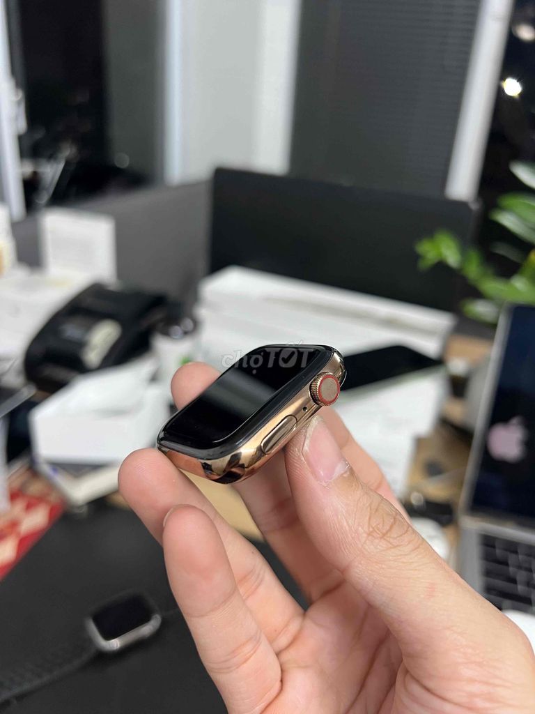 Apple watch s4/44 thép gold 97%