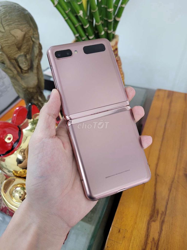 ZFlip 2 5G gập gạp ngon,đủloại,Snapdragon 865 Plus. Mua bán Điện thoại tại Quận Gò Vấp Tp Hồ Chí Minh được đăng bởi Diễm hình 1