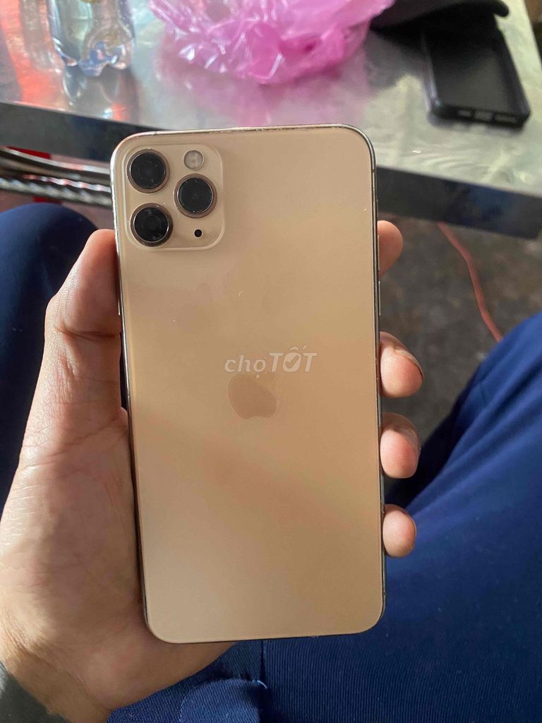 Apple iPhone 11 Pro Max 256GB Vàng màn thay lô. Mua bán Điện thoại tại Quận 12 Tp Hồ Chí Minh được đăng bởi đoàn hoi  hình 1