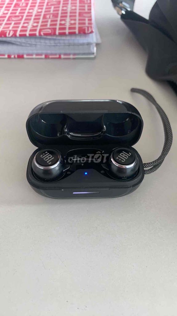 Tai nghe JBL Reflect Mini NC Đen. Mua bán Tivi, Âm thanh tại Quận Tân Phú Tp Hồ Chí Minh được đăng bởi Tên chưa cung cấp hình 1