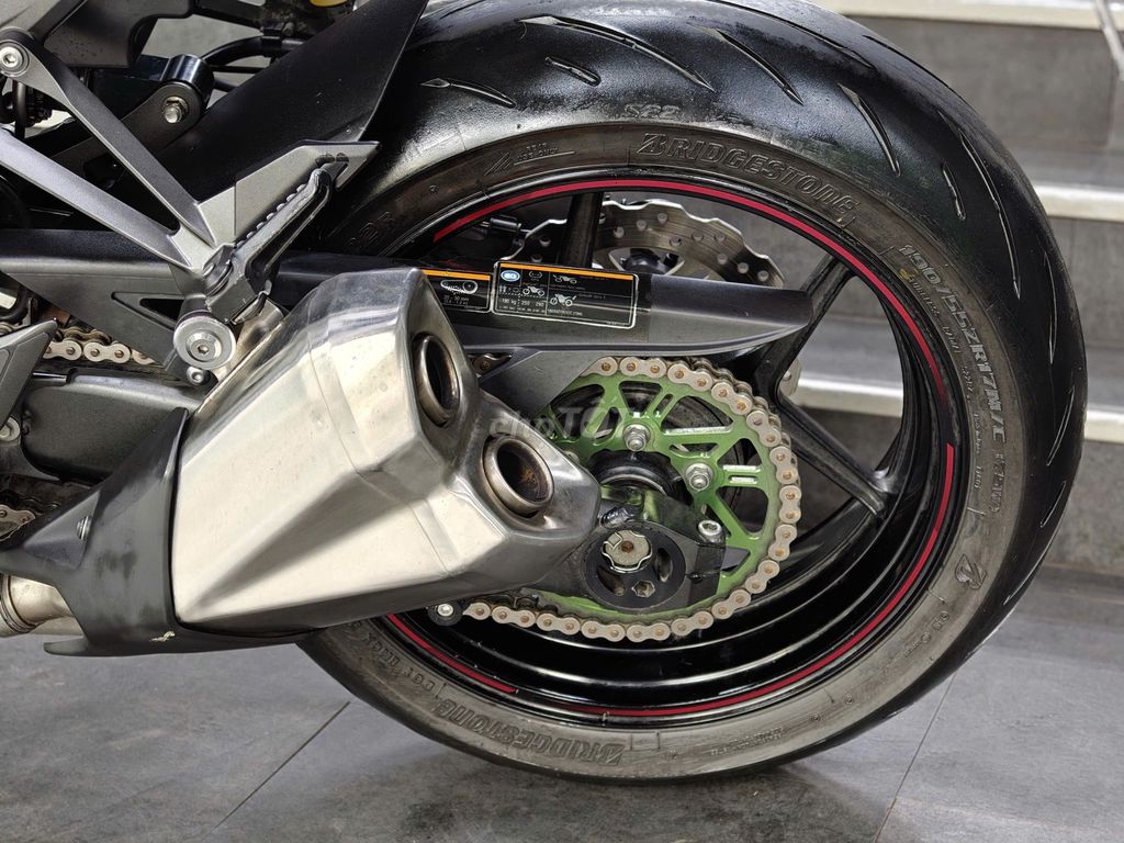 Z1000 ABS ĐỎ CANDY CHẠY LƯỚT. Mua bán Xe máy tại Quận Tây Hồ Hà Nội được đăng bởi Tu Phamanh hình 6