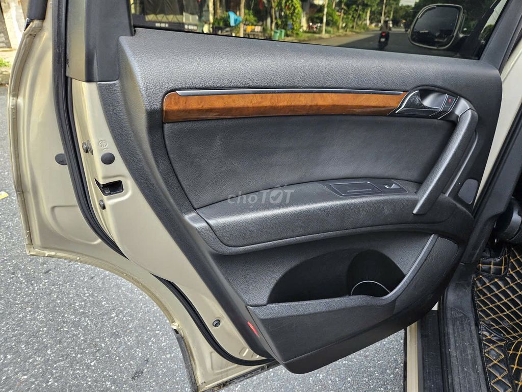 Audi Q7, Xe  Sang, Không Lỗi, Giá Hợp Lý.. Mua bán Ô tô tại Huyện Hòa Vang Đà Nẵng được đăng bởi Đăng Khoa hình 8