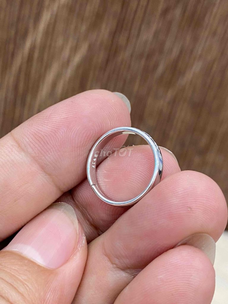 Nhẫn bạc Nữ 925 mạ vàng trắng, form nhỏ, hoạ tiết. Mua bán Phụ kiện thời trang khác tại Quận 5 Tp Hồ Chí Minh được đăng bởi Duan Pham hình 3