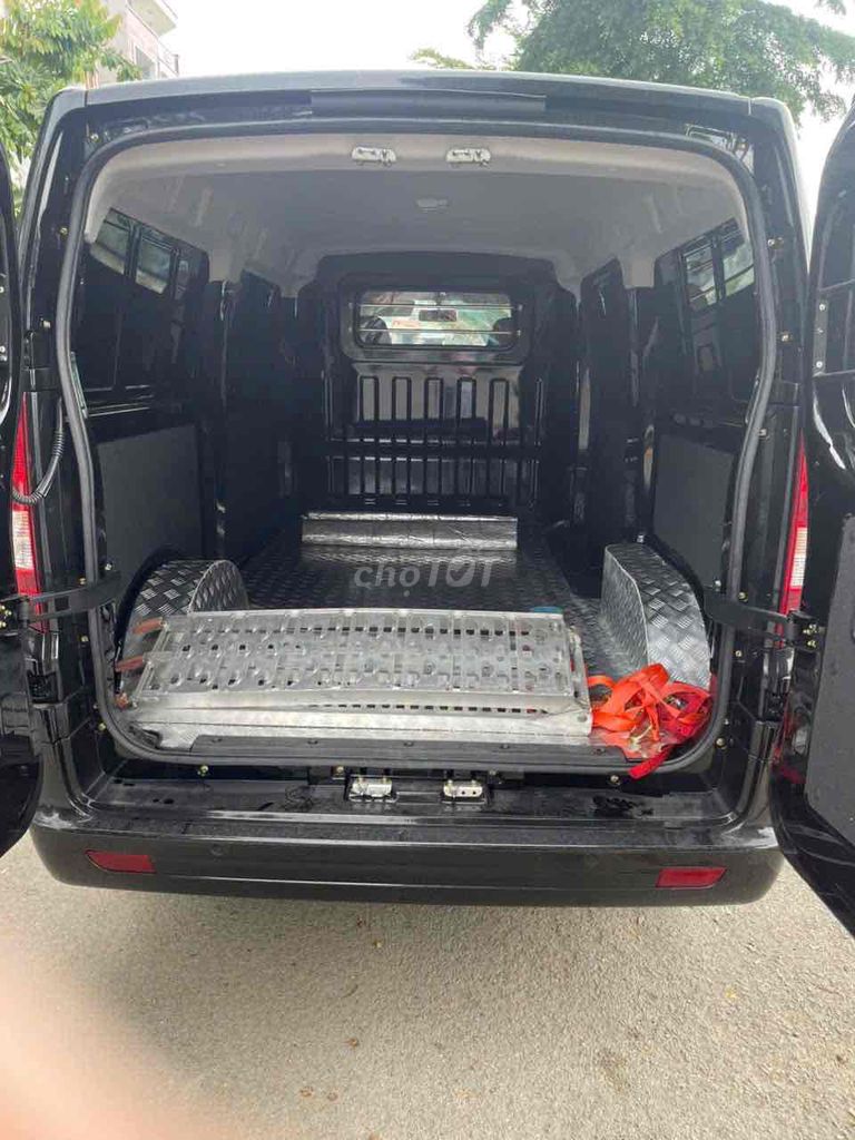 2025 - 9500 km. Mua bán Ô tô tại Quận 8 Tp Hồ Chí Minh được đăng bởi KEN hình 3