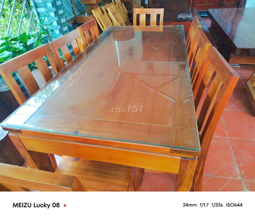 Bộ bàn ghế ăn Gỗ Kính  8 chỗ. Mua bán Bàn ghế tại Thành phố Buôn Ma Thuột Đắk Lắk được đăng bởi Huỳnh Thị Gấm hình 1