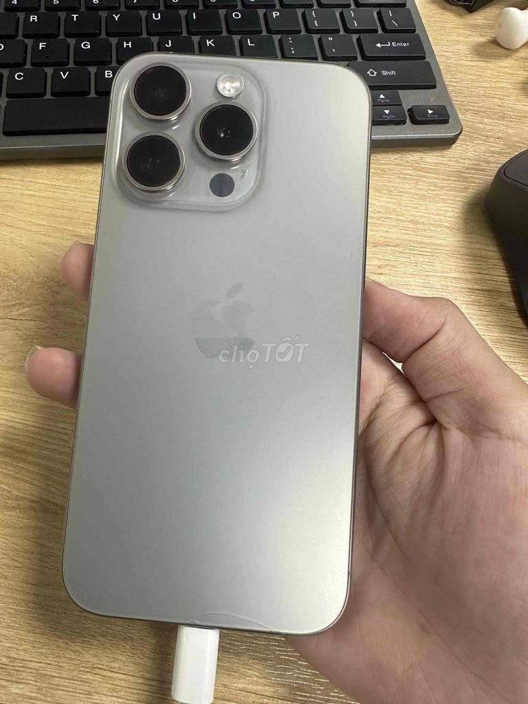 Apple iPhone 15 Pro 126GB Xám Zin. Mua bán Điện thoại tại Thành phố Thủ Đức Tp Hồ Chí Minh được đăng bởi Thuy  hình 1