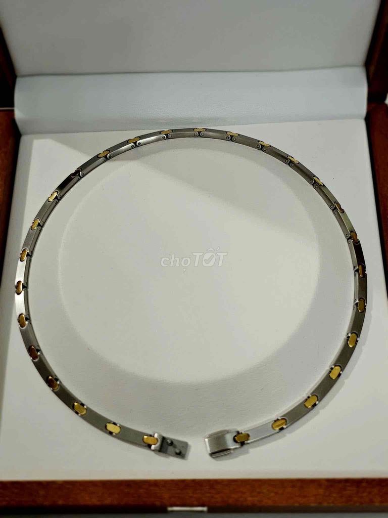 Vòng cổ Pequignet nam. Mua bán Phụ kiện thời trang khác tại Quận 3 Tp Hồ Chí Minh được đăng bởi Long Pá Sáy hình 1