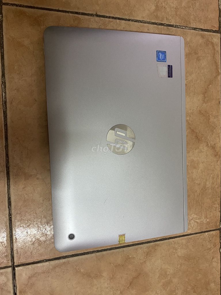 HP Máy tính xách tay Bạc 2 in 1 10 ich tặng bao da. Mua bán Laptop tại Quận Thanh Xuân Hà Nội được đăng bởi Nghiêm Vinh Quang hình 1