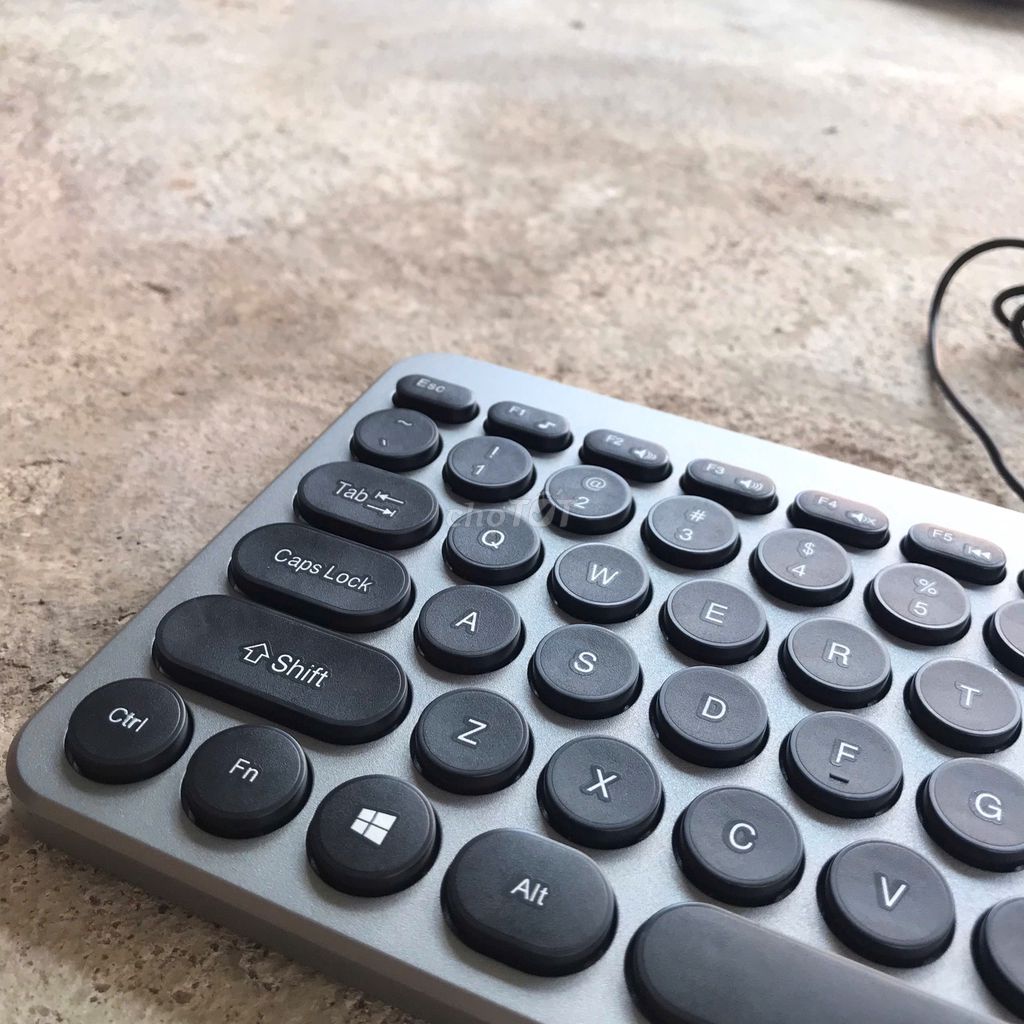 Bàn phím thời trang - phím tròn độc đáo. Mua bán Phụ kiện (Màn hình, Chuột...) tại Thành phố Bà Rịa Bà Rịa - Vũng Tàu được đăng bởi Laptop Bà Rịa hình 1