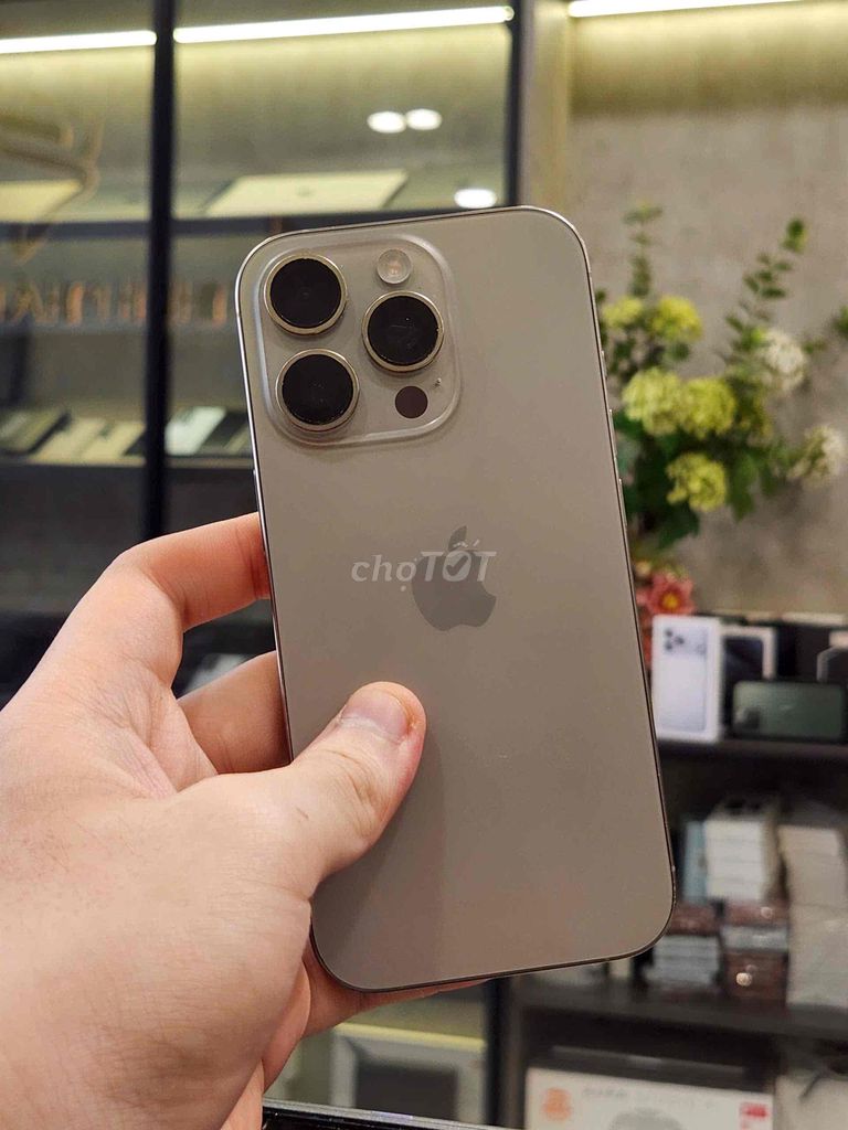 Apple iPhone 16 Pro 128GB Titan Natural Quốc Tế 99. Mua bán Điện thoại tại Quận 8 Tp Hồ Chí Minh được đăng bởi CA REM BÁN TÁO hình 1