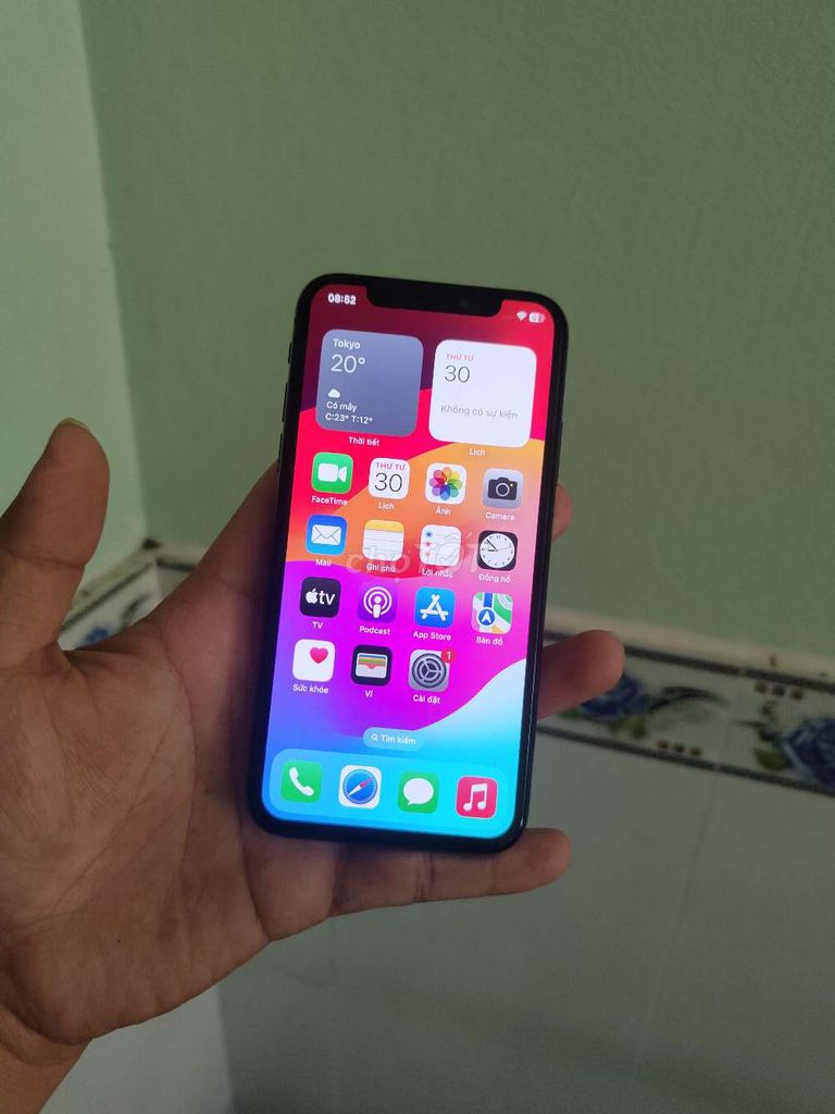 Iphone Xs 64gb qt bao reset bao xài .có đổi