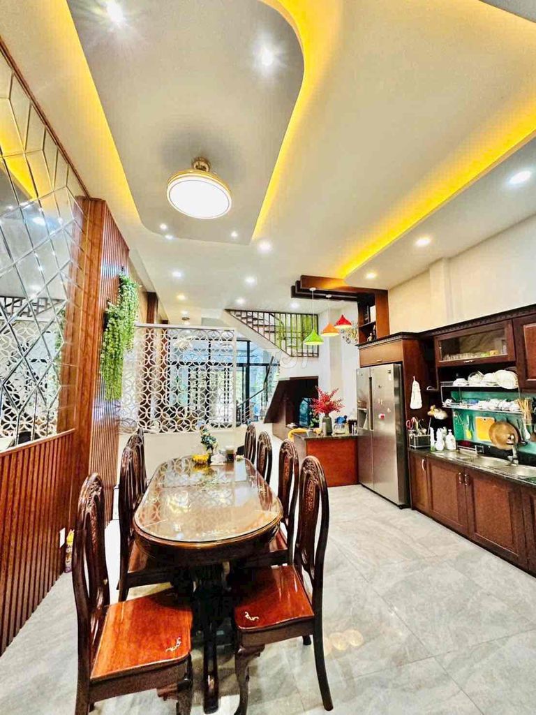 Nhà Đẹp Mặt Tiền khu Văn Phòng Chính Phủ, ngay cổng Vạn Phúc City