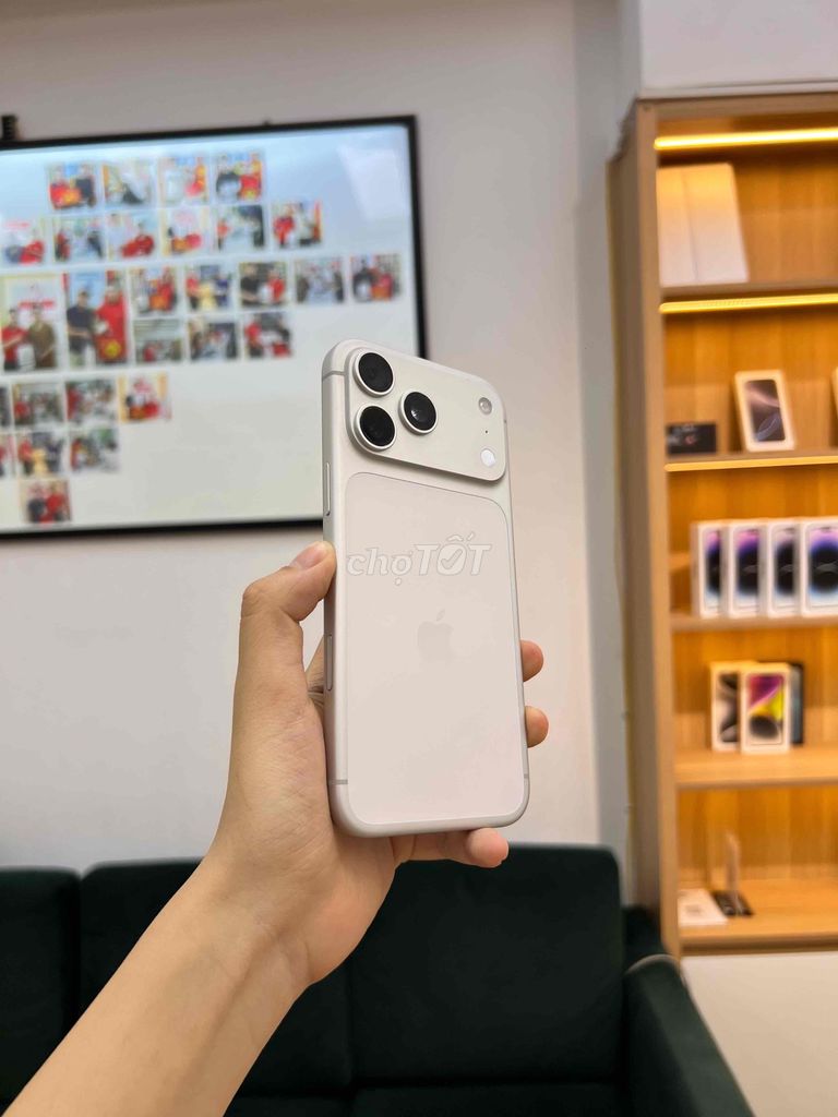 🔥iP 17 PRM 256GB Bạc zin nguyên bản p100 giá tốt🔥. Mua bán Điện thoại tại Quận Hải An Hải Phòng được đăng bởi Nguyễn Hương Giang hình 1