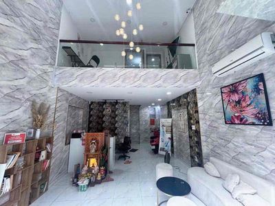 Аренда · 4 комн. · 43 м² · Quận Tân Bình, ул. Đường Bàu Cát