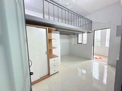 LÝ CHIÊU HOÀNG - Phòng mới - Duplex - Bancong - Thang máy
