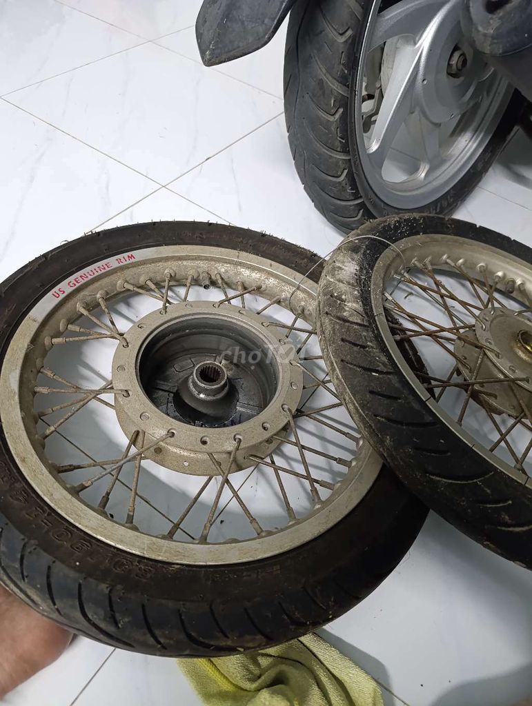 Bánh căm xe máy Vision. Mua bán Phụ tùng xe tại Huyện Cần Đước Long An được đăng bởi Sóng Gió hình 3