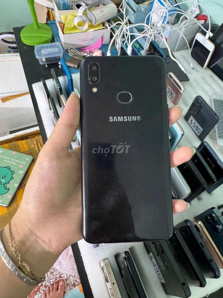 Samsung A10s, 32GB, pin 4000, zin full. Mua bán Điện thoại tại Thành phố Thủ Dầu Một Bình Dương được đăng bởi Phước Mobile hình 1