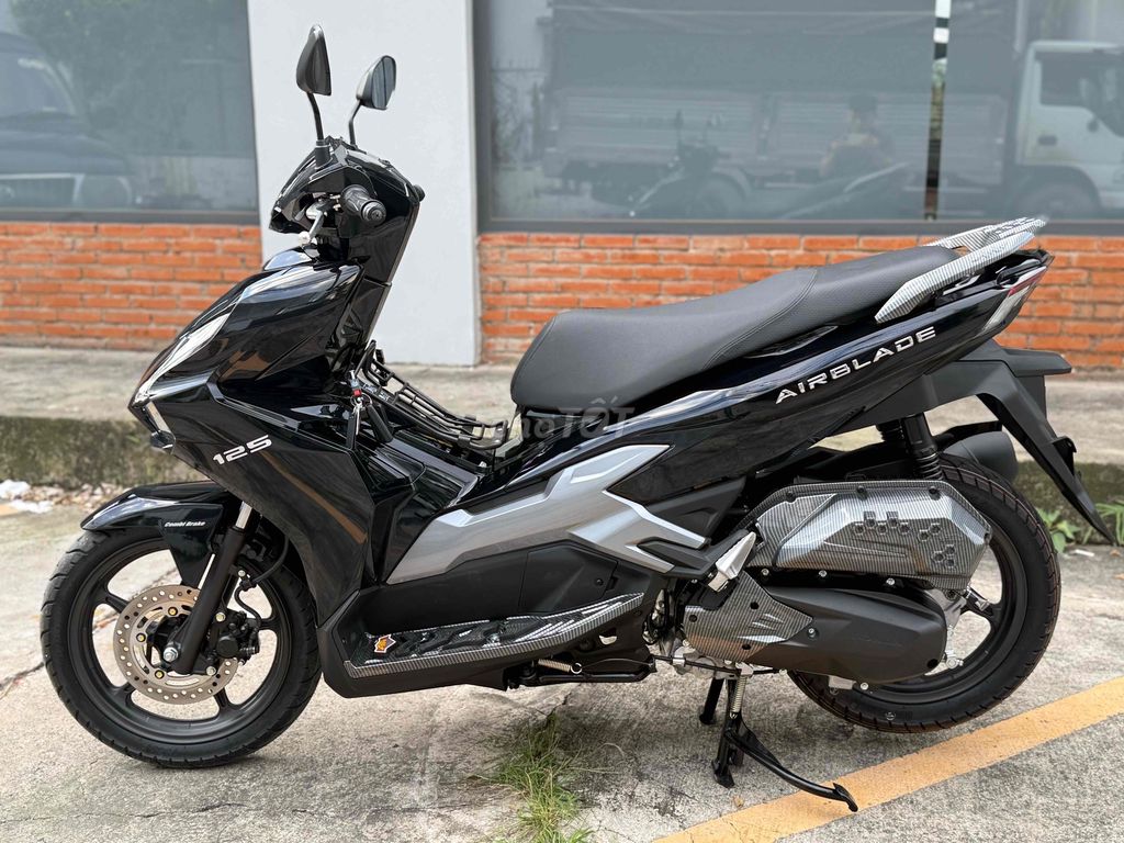 🌈 Airblade 4Val 2025–Mới lăn bánh 23km/ Mới 99%. Mua bán Xe máy tại Thành phố Biên Hòa Đồng Nai được đăng bởi Phong hình 3