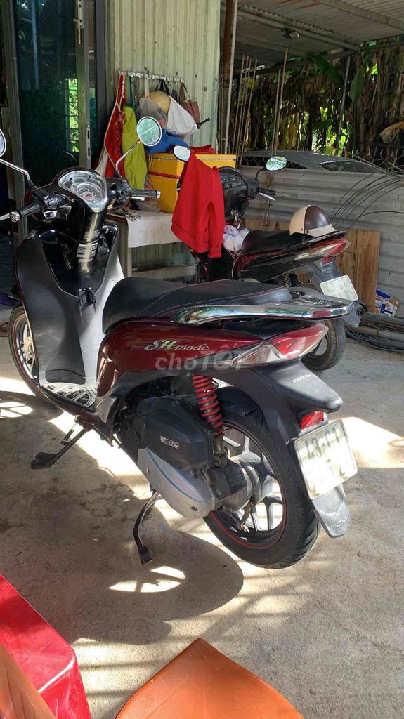Cần bán sh mode, máy móc còn rin êm ru. Mua bán Xe máy tại Quận Liên Chiểu Đà Nẵng được đăng bởi Ngọc Hoà hình 1