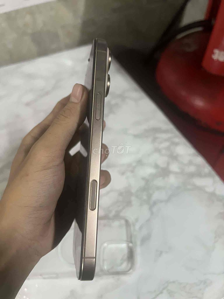 iPhone 16 Pro Max 256GB Vàng VN/A. Mua bán Điện thoại tại Quận Bình Tân Tp Hồ Chí Minh được đăng bởi Bùi Thành Danh hình 1