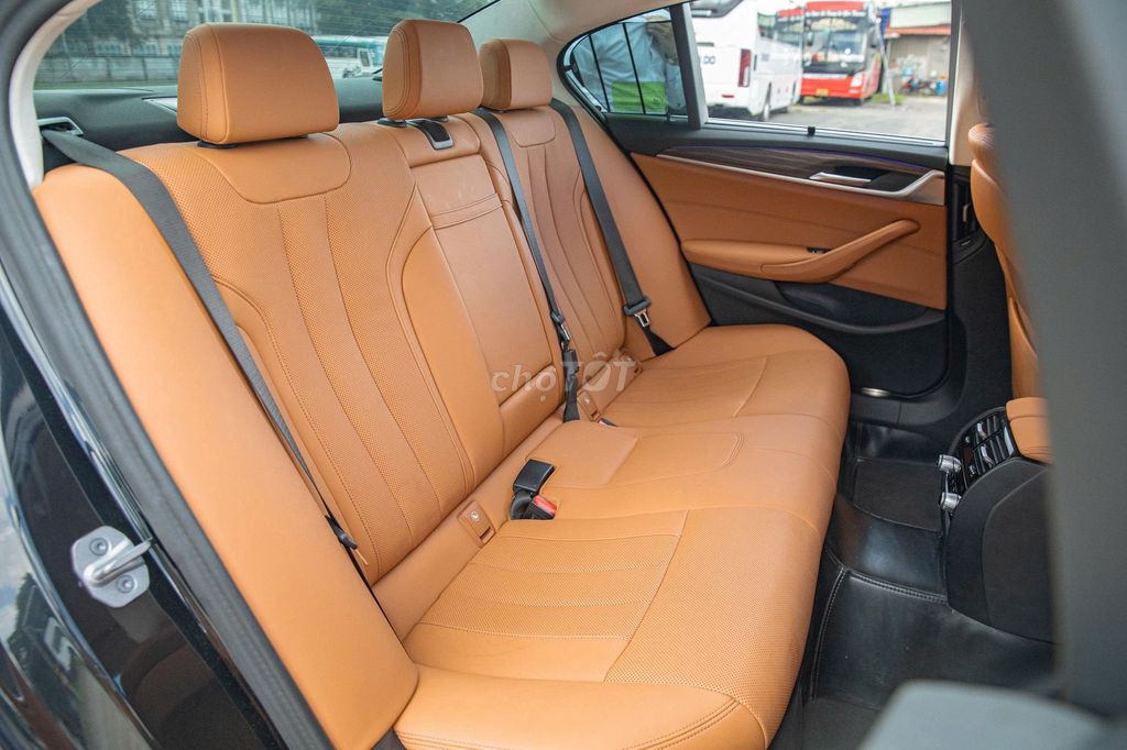 BMW 520I LUXURY LINE 2024. Mua bán Ô tô tại Quận Gò Vấp Tp Hồ Chí Minh được đăng bởi Đoàn Thuận hình 19