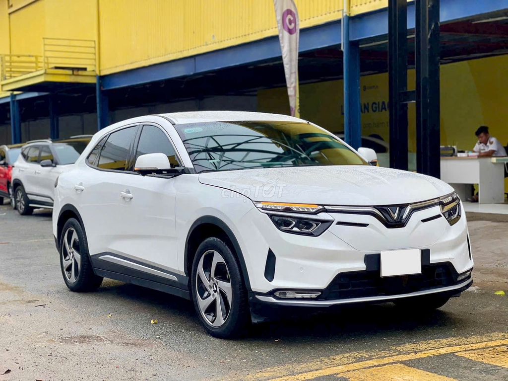 Vinfast  VF8 Eco 2022 Pin mua SDI. Mua bán Ô tô tại Quận Tân Phú Tp Hồ Chí Minh được đăng bởi Nguyễn Tân Xe Lướt  hình 1