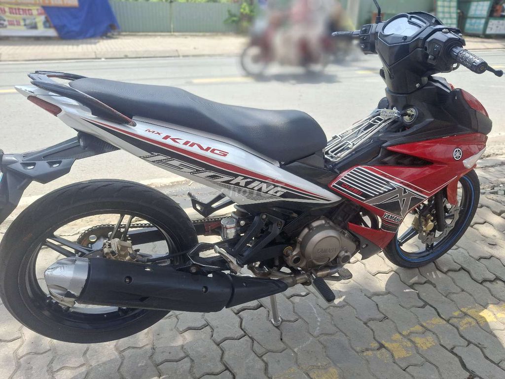 Возбудитель Yamaha 150 2015 красный