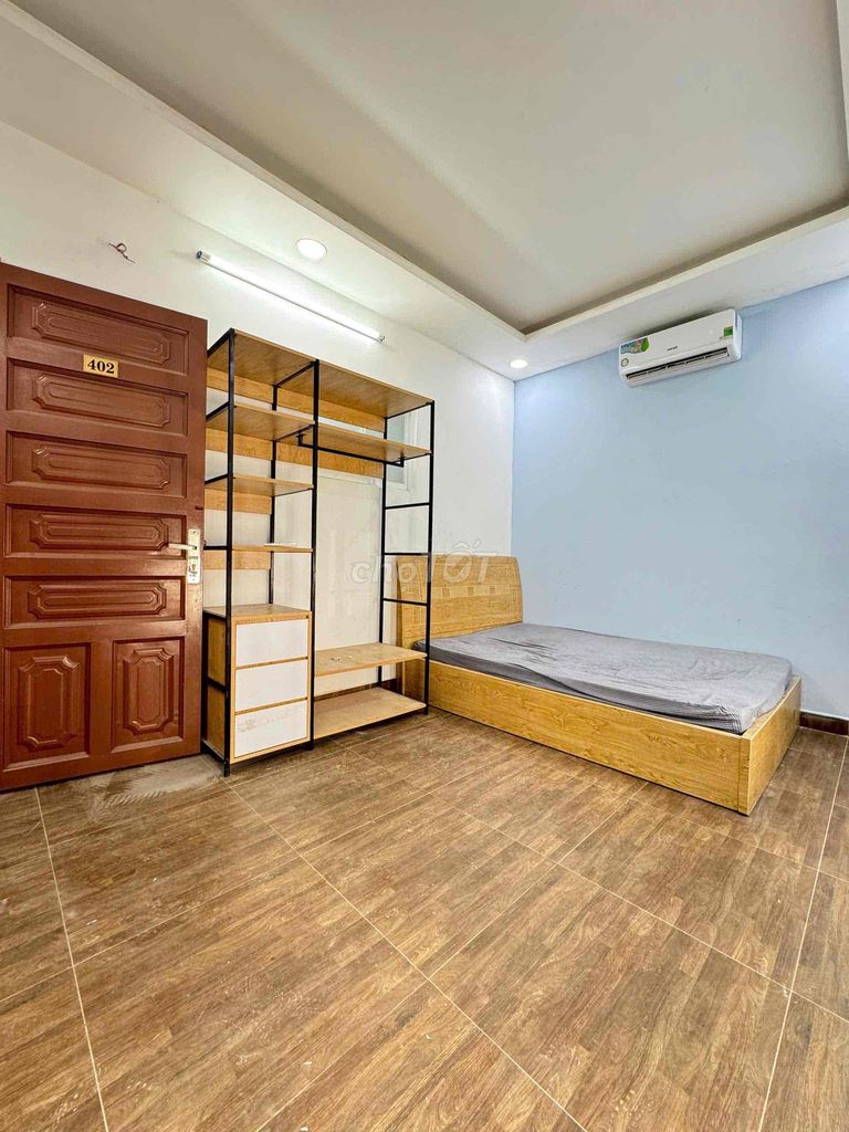 Studio bé xinh khu sân bay, đầy đủ tiện nghi, có thang máy