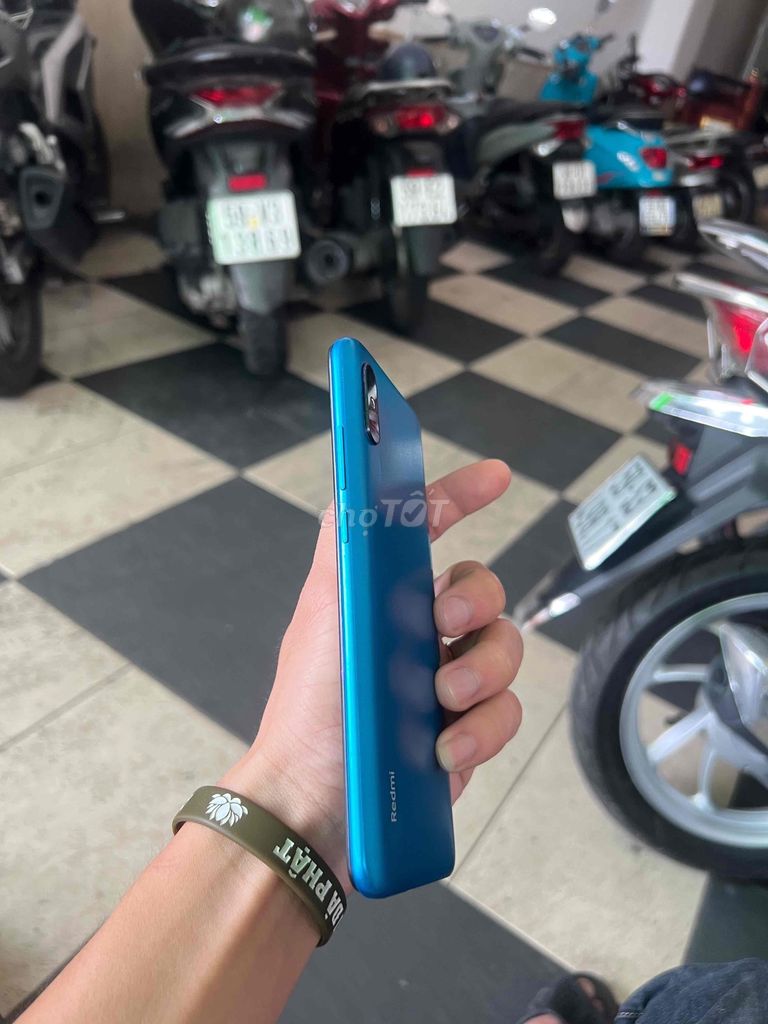 Cầm đồ thanh lý redmi khách trễ hạn