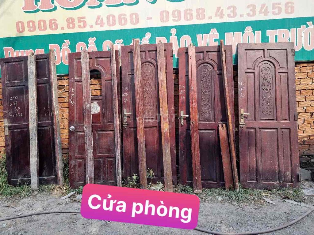 Cửa Phòng Gỗ tự nhiên Giá rẻ