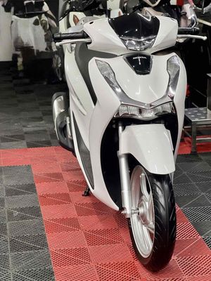 🔥SH 150i ABS 2020 BSTP 9CHỦ MÁY ZIN 12000KM🔥. Mua bán Xe máy tại Thành phố Thủ Đức Tp Hồ Chí Minh được đăng bởi Xe Máy Thủ Đức 413 hình 1
